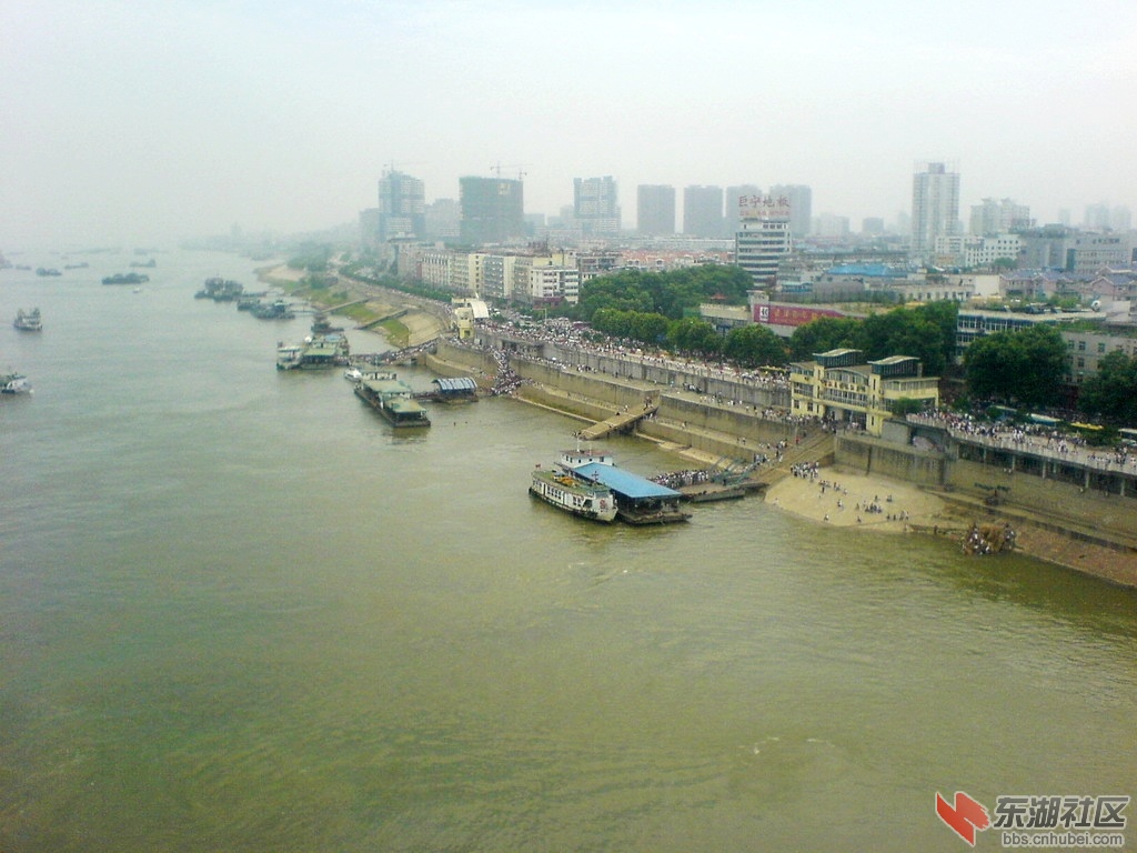 汉口龙王庙泾渭分明长江浊黄,汉江碧绿-中部