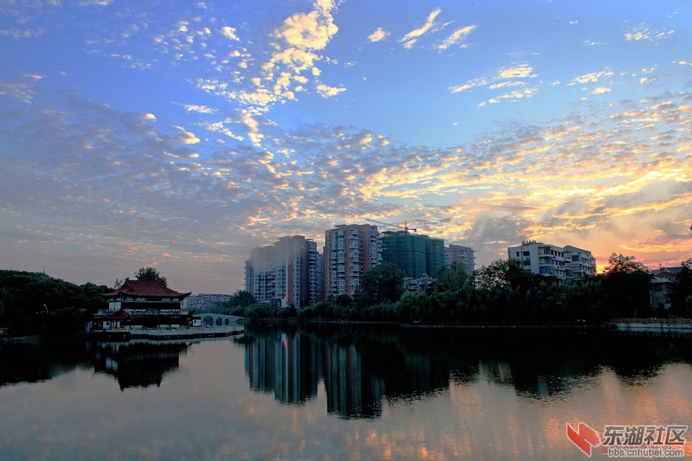 转自枝江摄影网,几天前的,貌似那几天宜昌城区天气也非常好