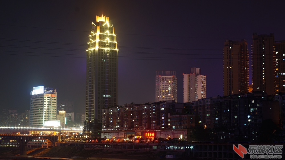 泸州:拟建88层(总高约428米)的泸州市总商会大楼