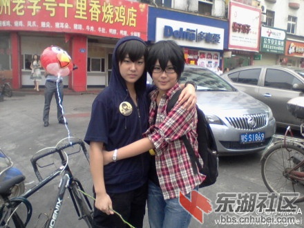 转图:随州鄂s-s1869是谁的车?还有这两美女呢?