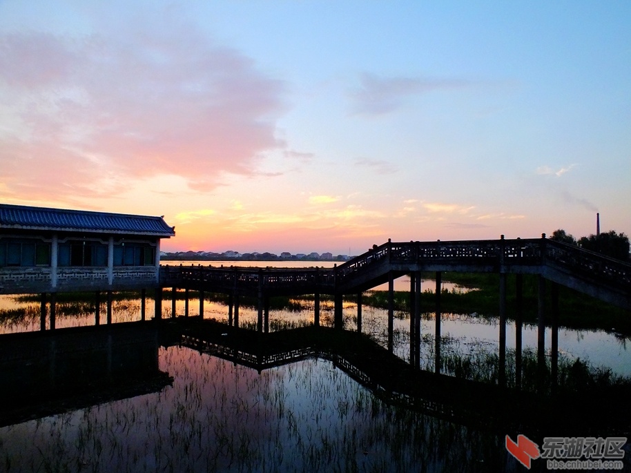 汨罗江夕照