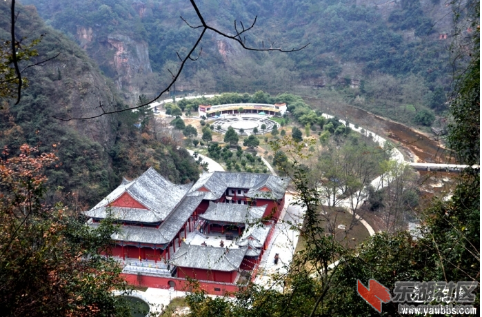 远安鸣凤山(转)