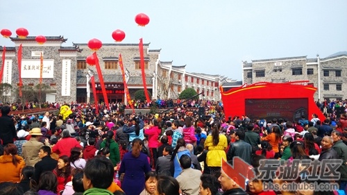 "武汉抗战第一村"——黄陂姚家山红色景区建.