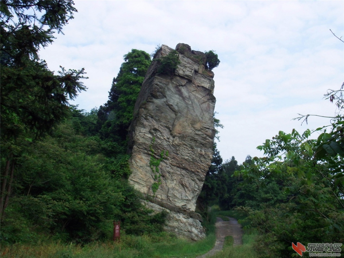 避暑胜地---谷城大薤山