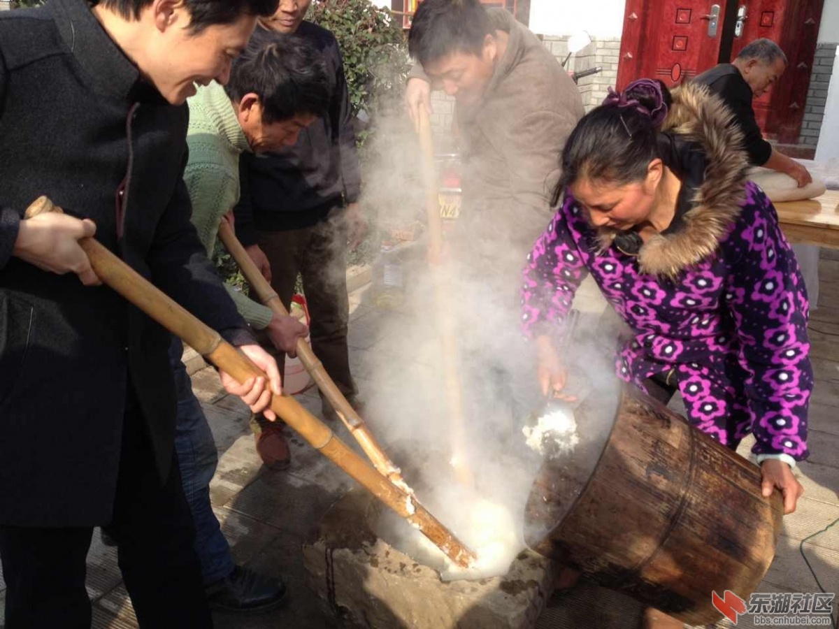 杀土猪吃土鸡打糍粑 这里的年味儿才叫浓!