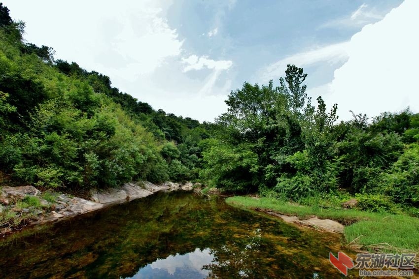 广水牛脊山峡谷溯溪