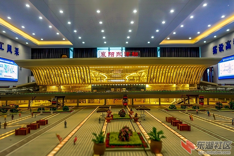 属武汉铁路局管辖,是襄阳三个客运火车站之一(已使用的襄阳站,襄阳