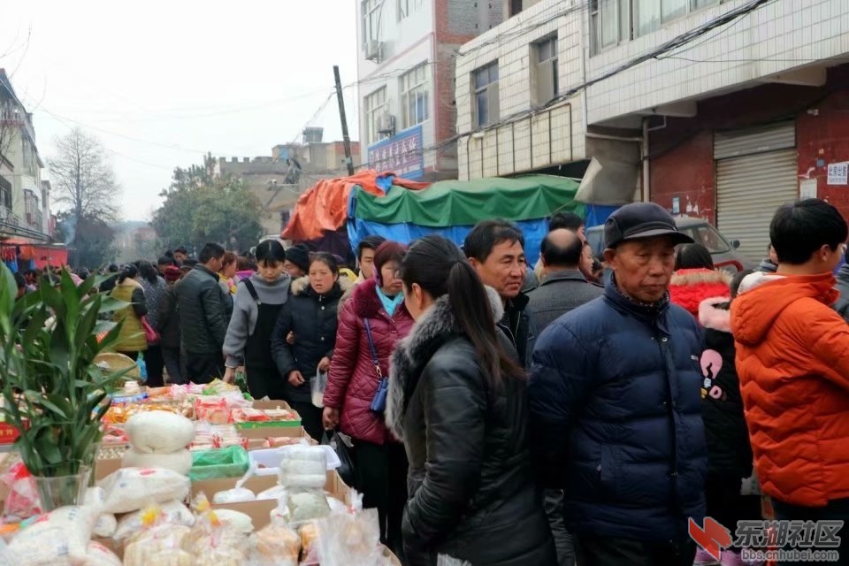 希望小林镇还是"人山人海"车水马龙那个繁华景象