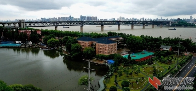 128.jpg