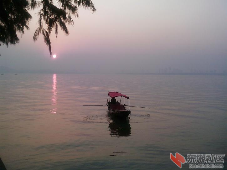 东湖0.jpg