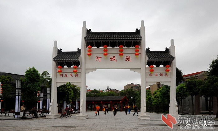 1007220816b8e7643962cf9971_缩小大小.jpg