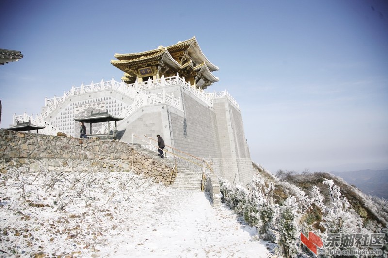 瑞雪覆盖大洪山