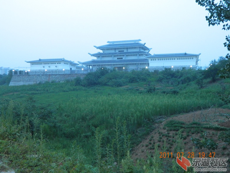 中国水都丹江口夜景图片3.jpg
