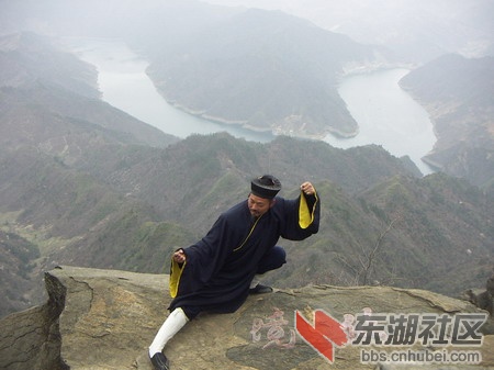 白马山俯瞰黄龙大坝.jpg