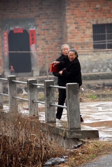 两个老太婆 (2)-1.jpg