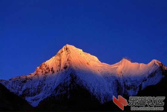 日照金山.jpg