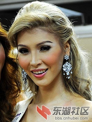 Miss-Universe-Canada-Transgender-Contestant-Jenna-Talackova.jpg