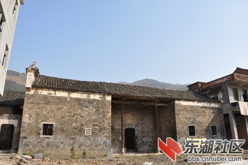 140050z4hh4c46462tyh6c.jpg