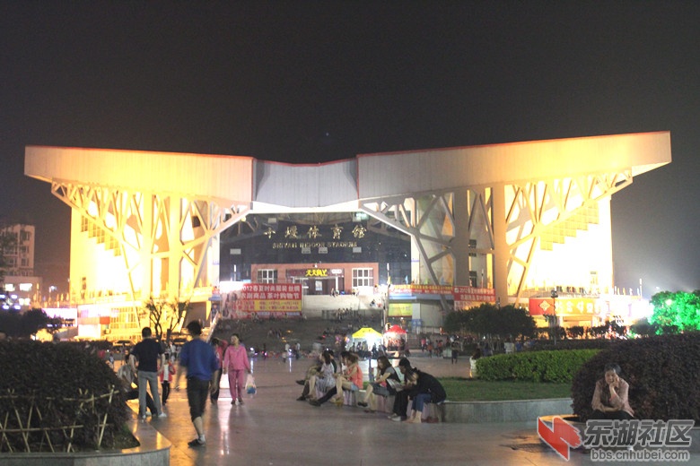 十堰市体育馆夜景图片0.jpg