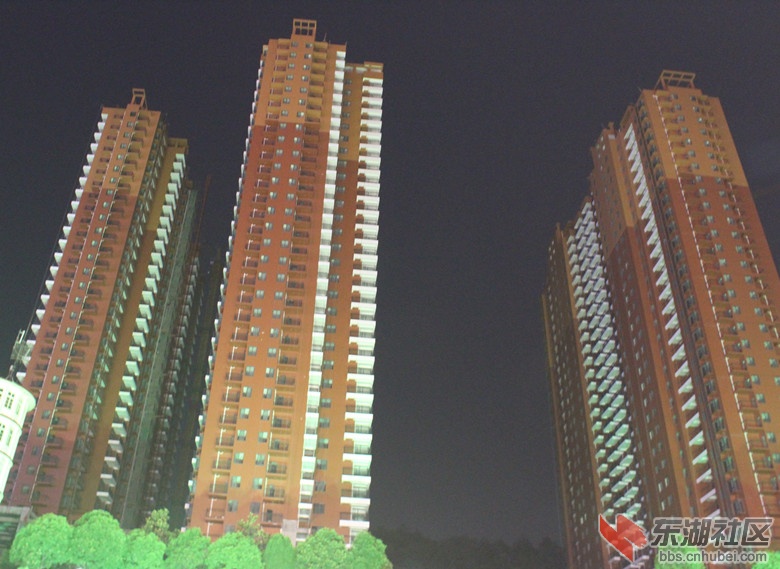 十堰市六堰山夜景图片3.jpg