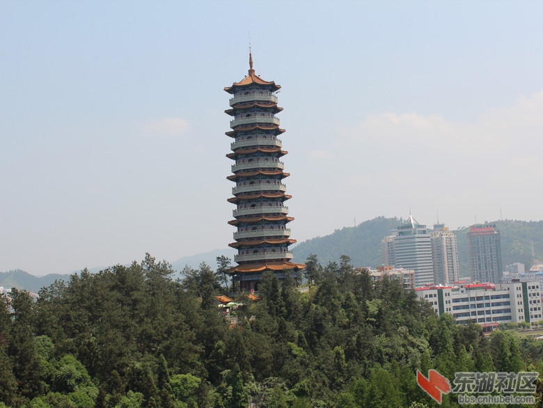 3十堰市公园重阳塔图片1.jpg