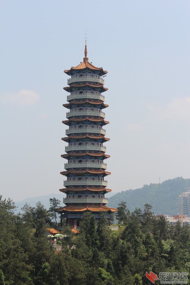 3十堰市公园重阳塔图片2.jpg