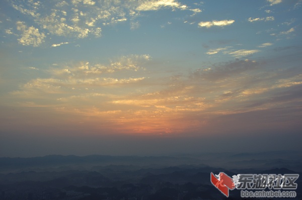 日出十堰东城01.jpg