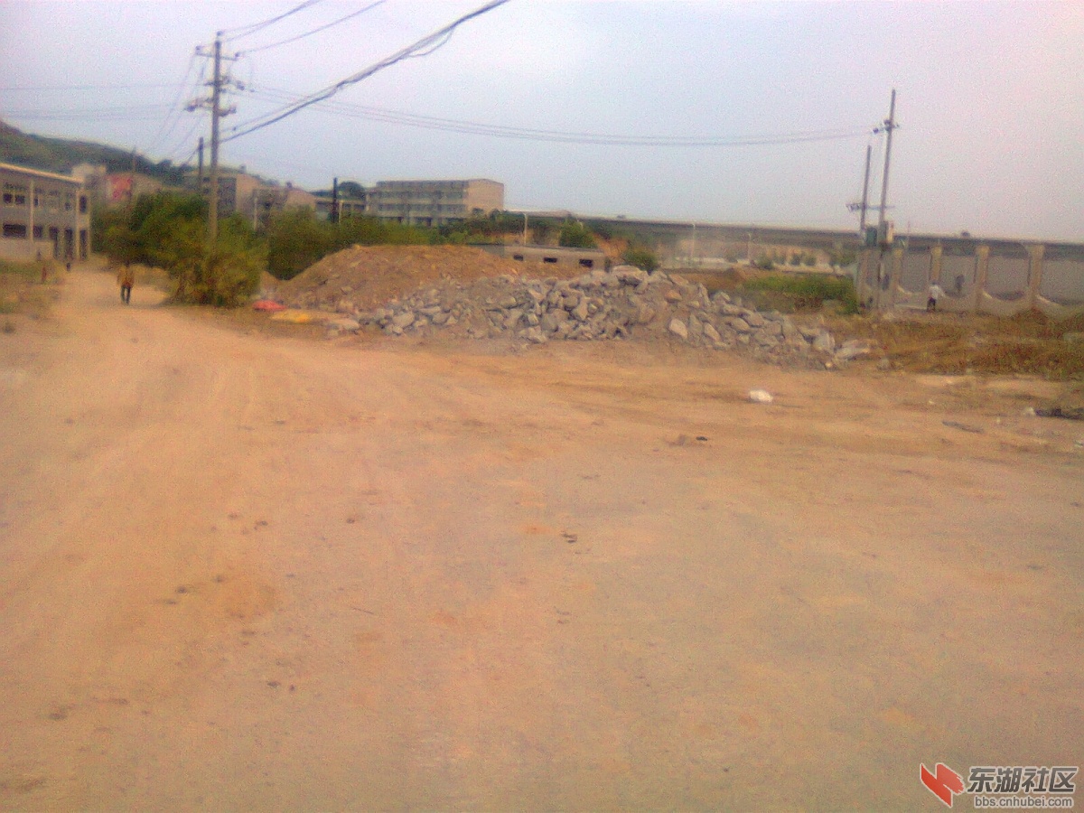通往吴都大道的路“还没开工”