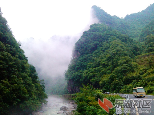 神农架香溪河 (1).jpg