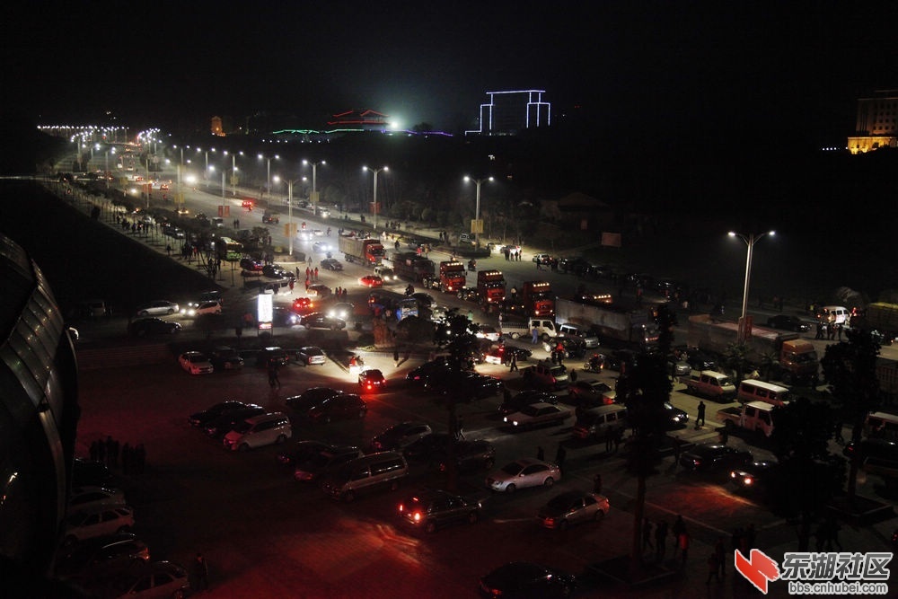 145520dzuwvpdo9h9qhpw9[1].jpg