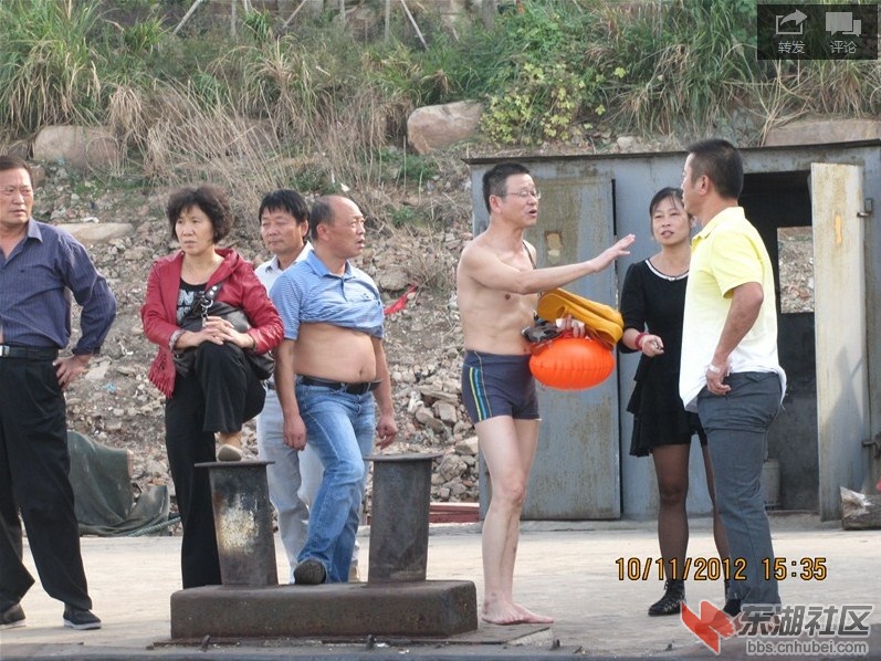 QQ截图20121011233832.jpg
