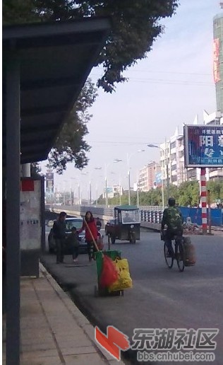 QQ截图20121105104801.jpg