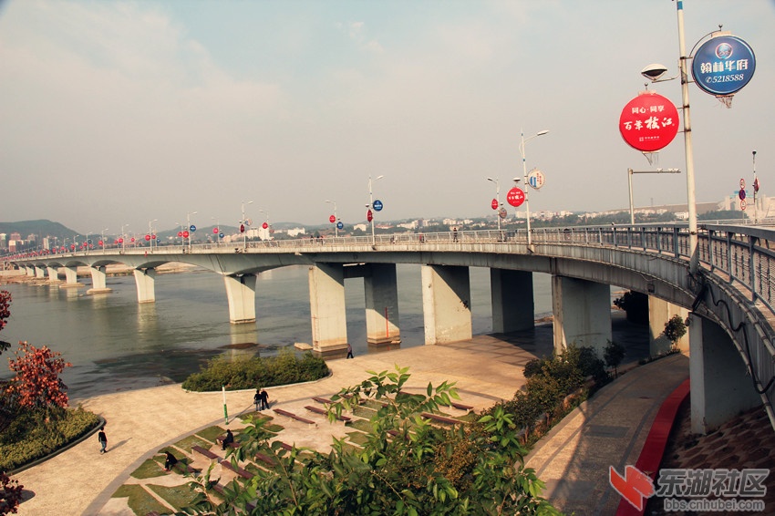 丹江口施工大桥.jpg