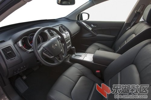 2013日产楼兰发布 安全升级两种新颜色4.jpg