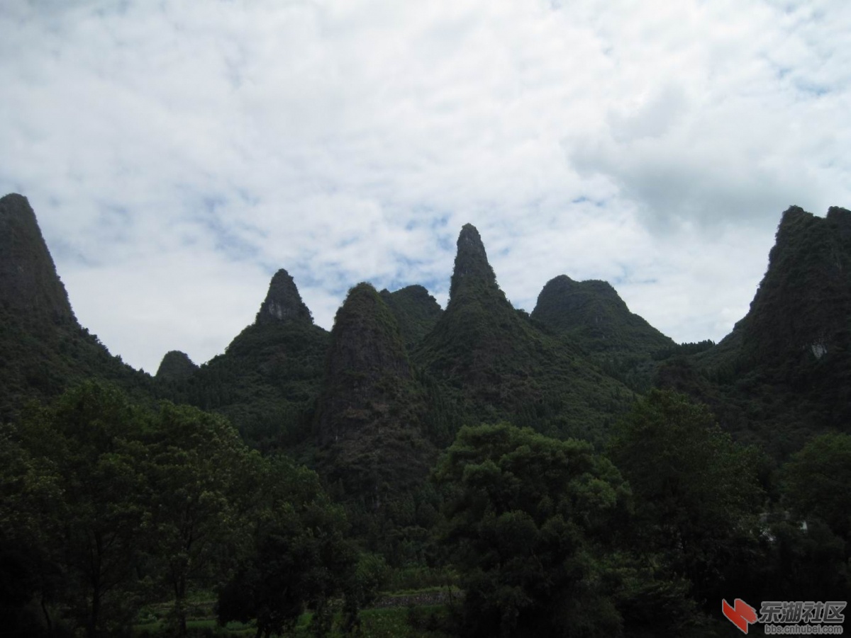 调整大小 奇峰竞秀。.JPG