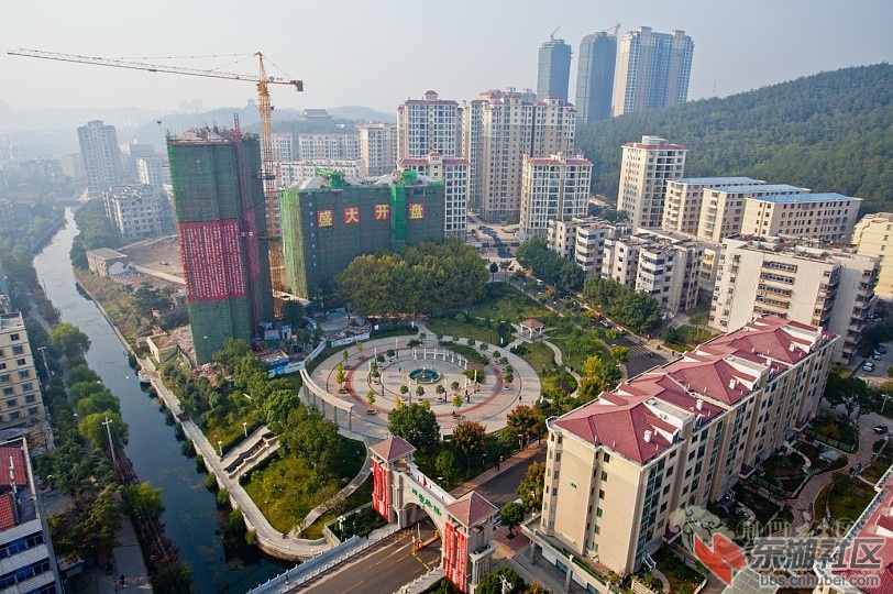 航拍全景.jpg