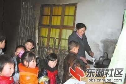 2013030608320795.jpg