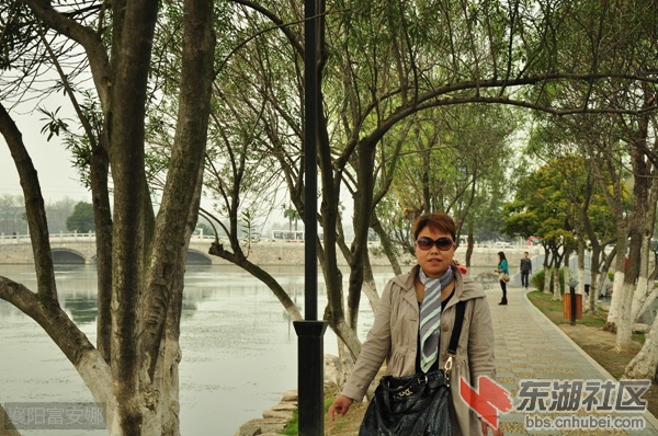 地址①：前进路与人民路交汇处(天丽家居正对面)