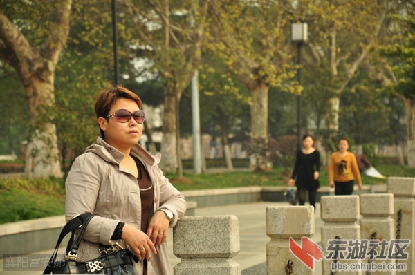 地址①：前进路与人民路交汇处(天丽家居正对面)