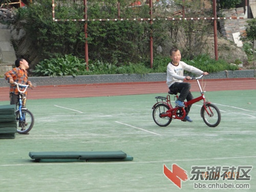 开心极了_副本.jpg