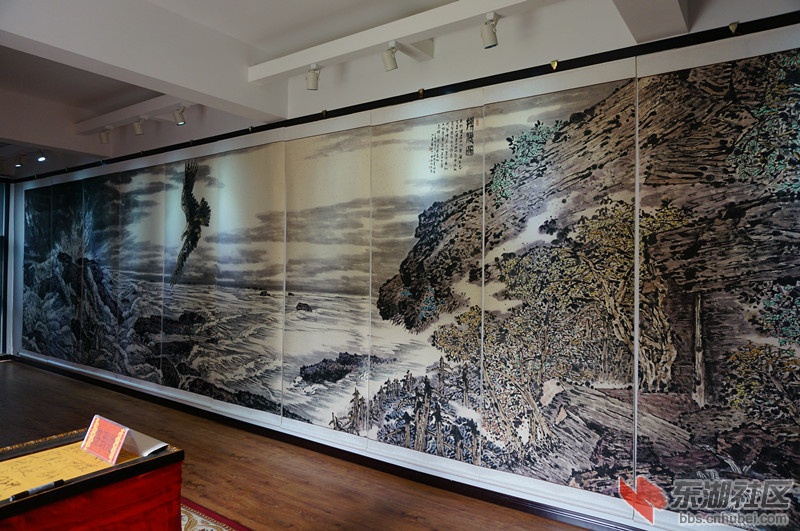3虞小风的得意之作《搏浪图》，也是他创作的最大作品，长13米，高2.5米_副本.jpg.jpg
