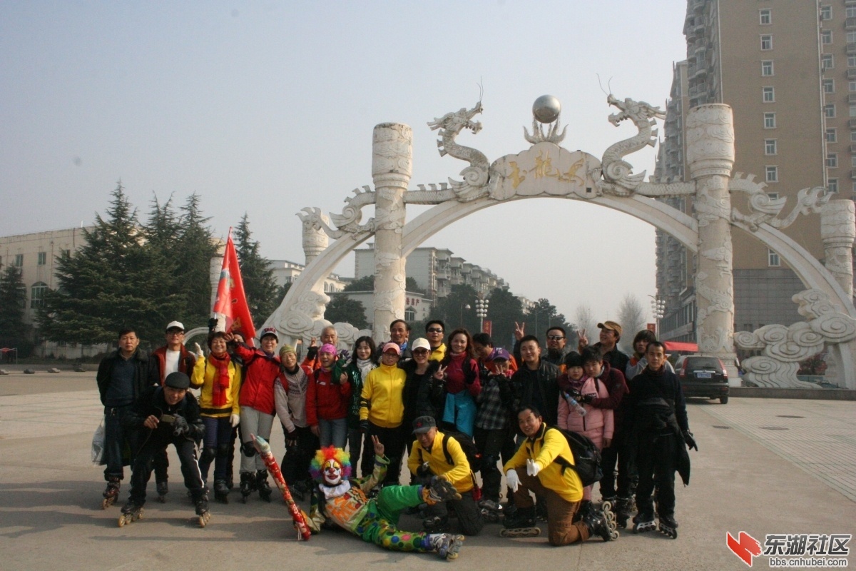 112009gucclao1vbroby13.jpg