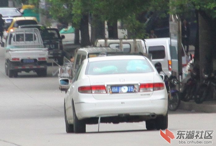 荆城又现“光盘车”.jpg