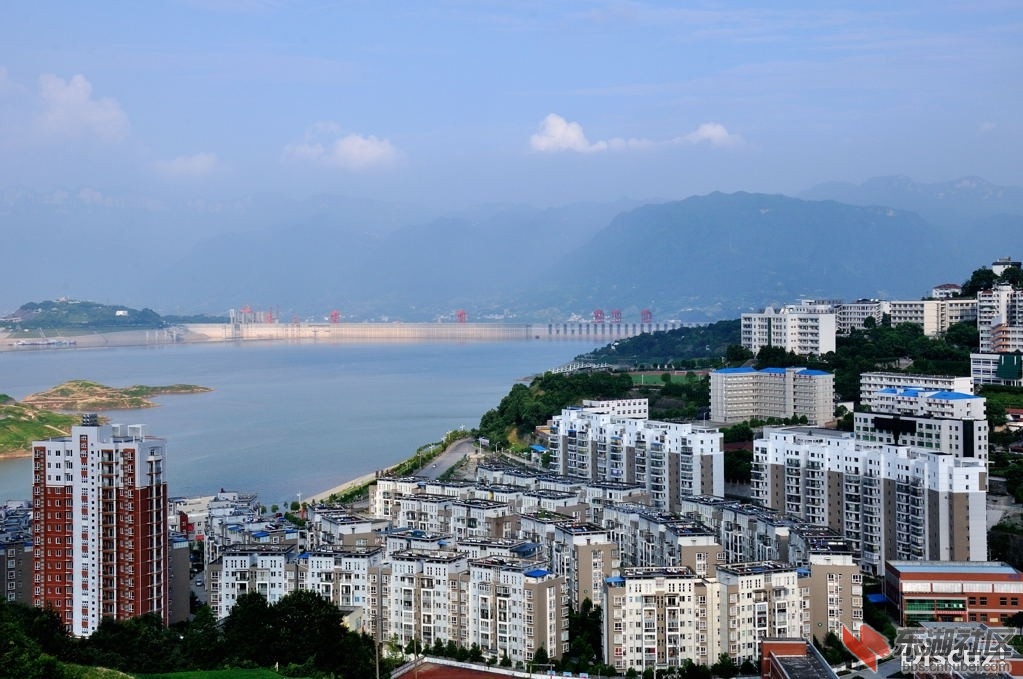 三峡大坝2.jpg