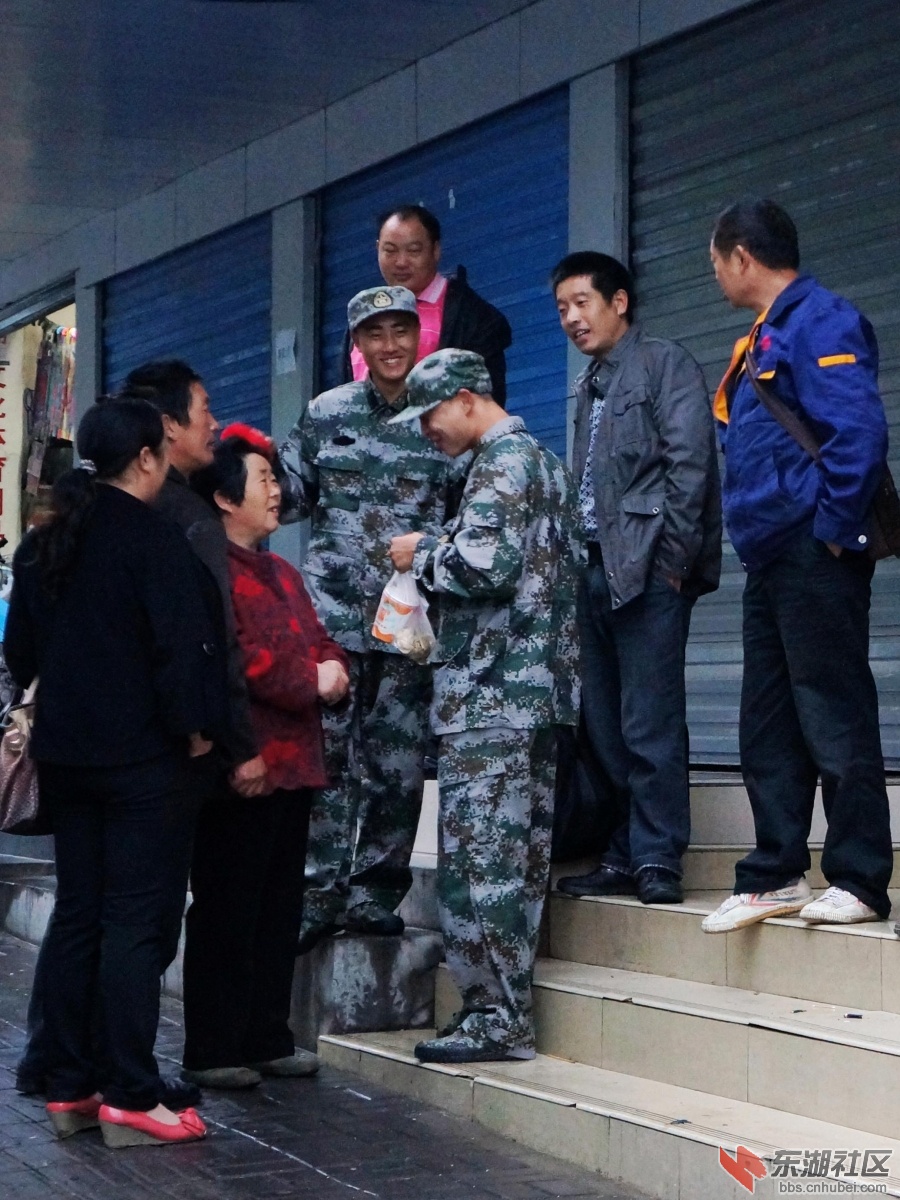 温情送别