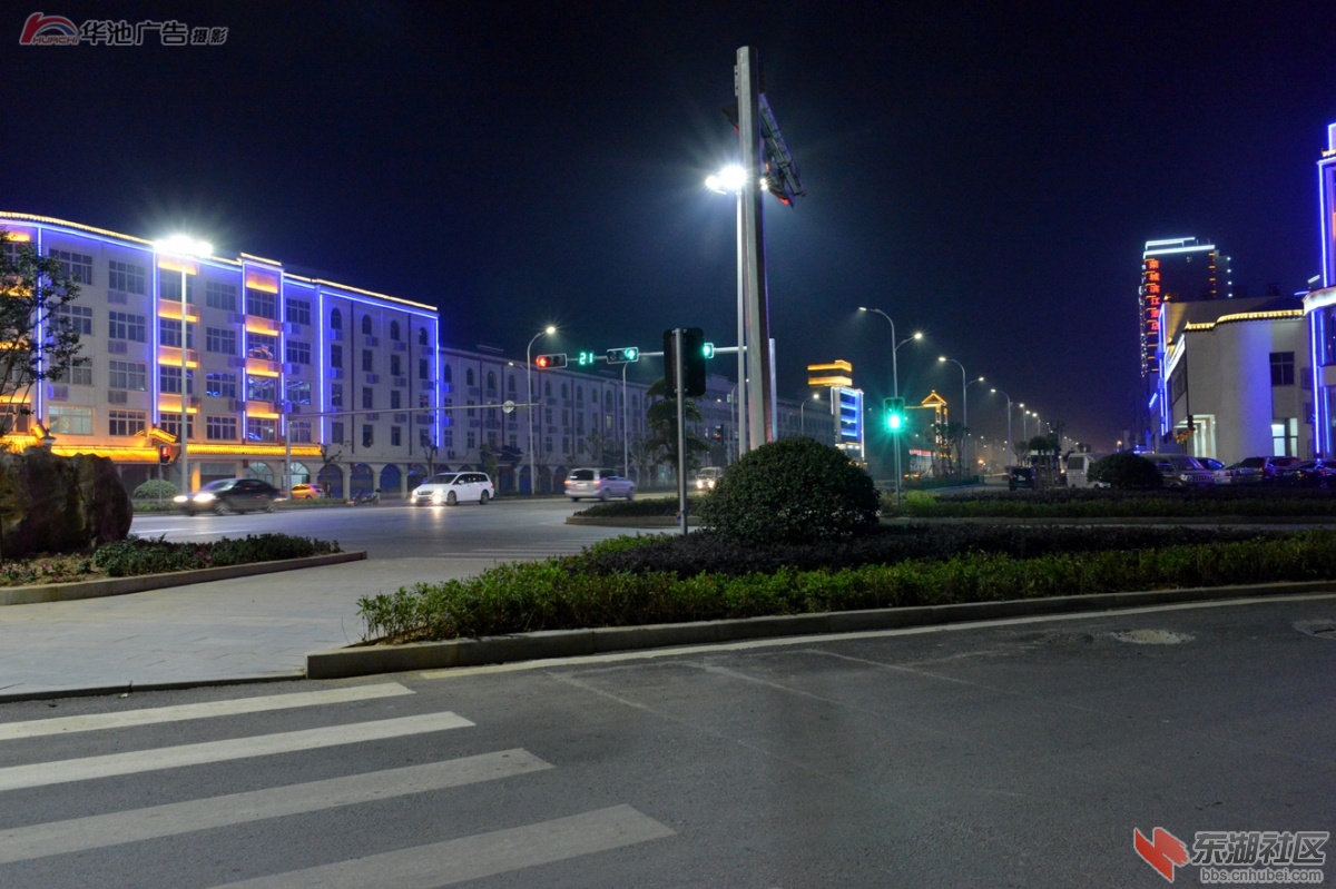 精品街和国道的路口，靓吧.jpg