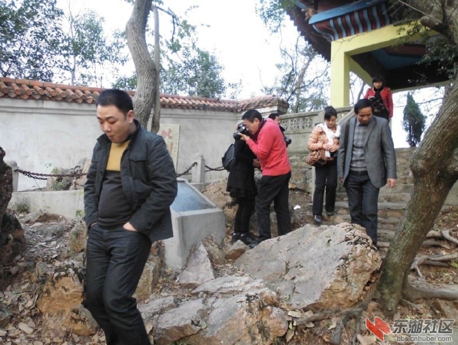 QQ截图20131210231610.jpg