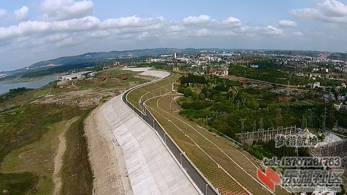 DJI00018.MP4_snapshot_01.16_[2014.04.18_20.56.38].jpg