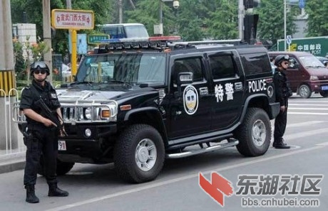 武装巡逻车.jpg