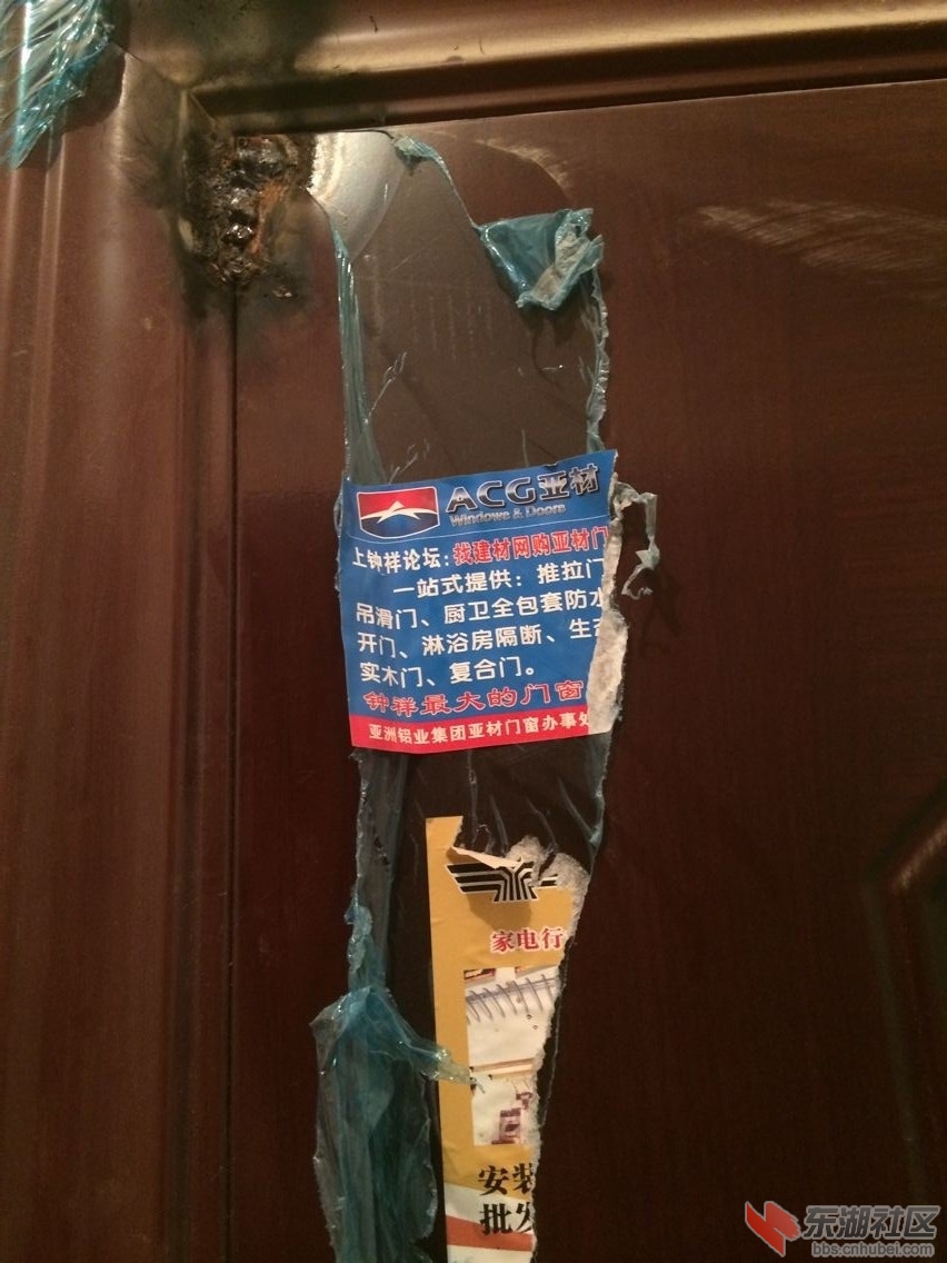 被封堵的门02.jpg